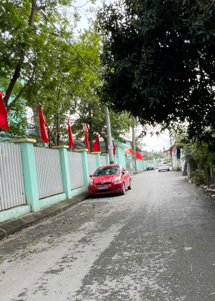 ĐẤT HOÀNG LIÊN -LIÊN MẠC – MẶT NGÕ Ô TÔ THÔNG TỨ TUNG – KHU VỰC TIỀM NĂNG PHÁT TRIỂN MẠNH.